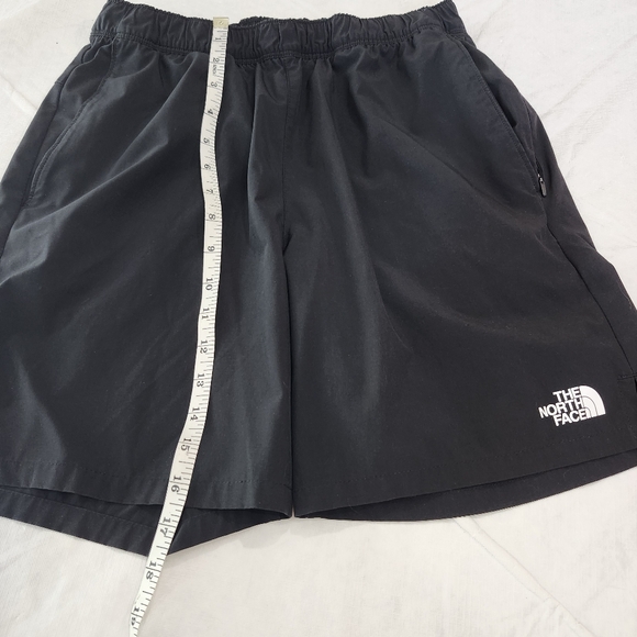 The North Face Size Small Men's Black Shorts - Picture 4 of 7
